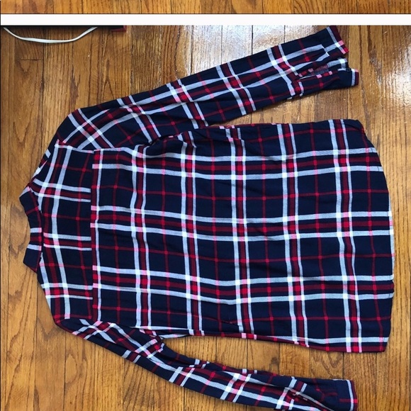 Button up - Picture 3 of 3